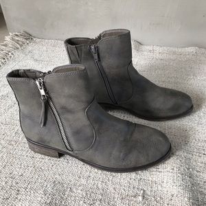 white mountain barlow bootie